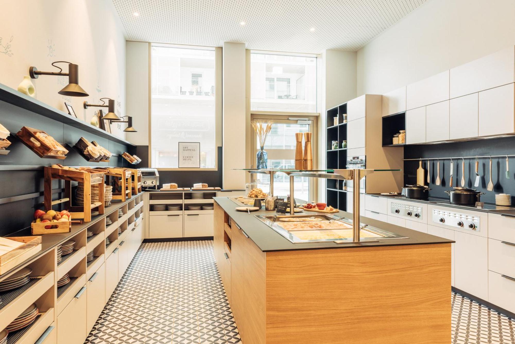 Harry'S Home Graz-Smart City Hotel & Apartments Buitenkant foto